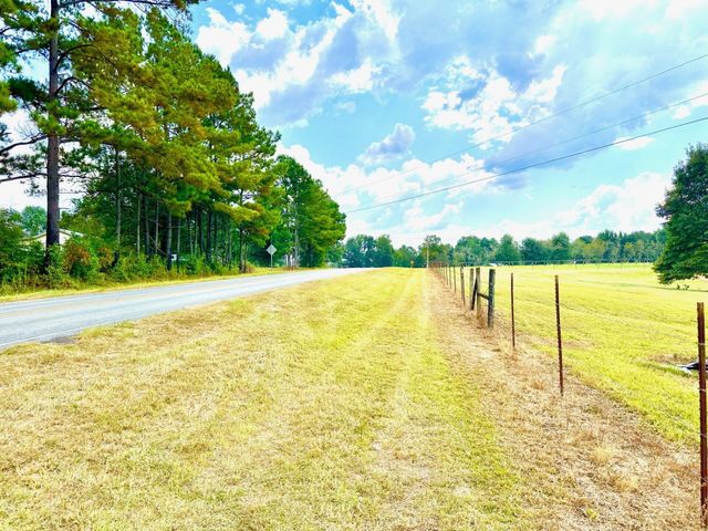 00 Beach Rd., Purvis, MS 39475