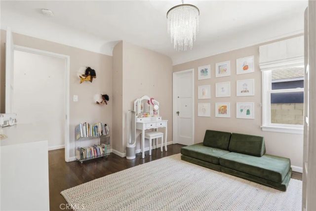 3921 Westside Avenue, Los Angeles, CA 90008
