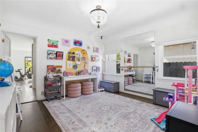 3921 Westside Avenue, Los Angeles, CA 90008