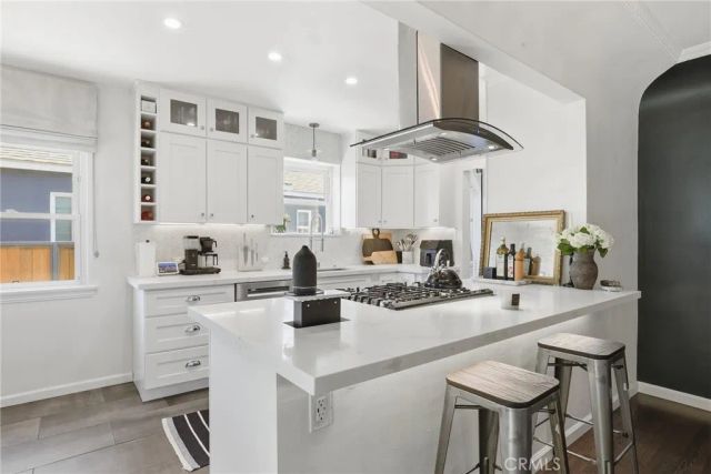3921 Westside Avenue, Los Angeles, CA 90008