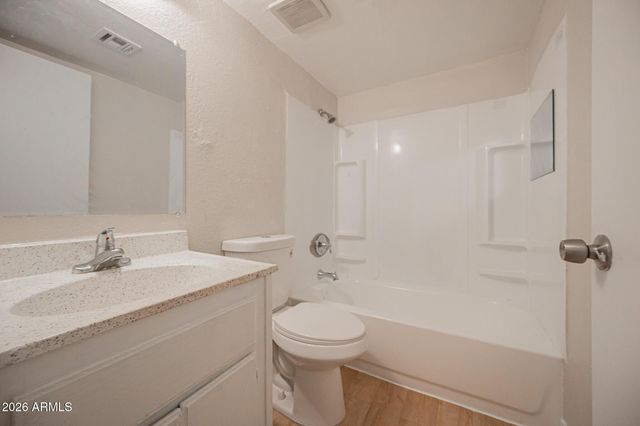 1703 W Mountain View Road 4, Phoenix, AZ 85021