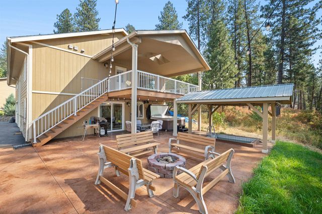 15922 E Foothills Rd, Spokane, WA 99217