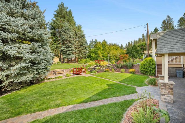 15922 E Foothills Rd, Spokane, WA 99217