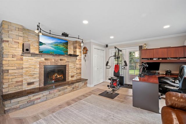 15922 E Foothills Rd, Spokane, WA 99217