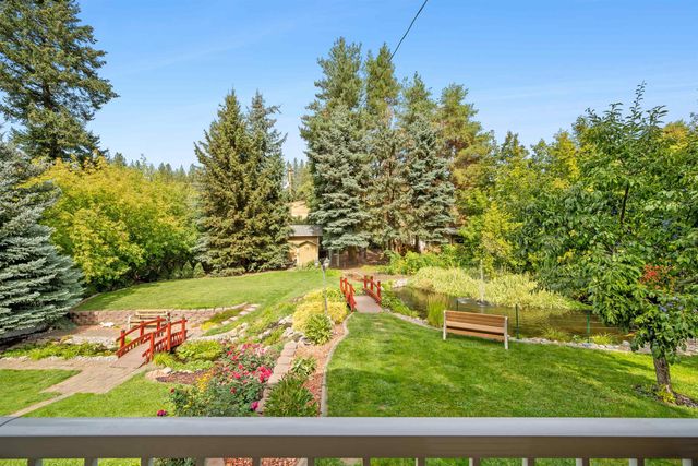 15922 E Foothills Rd, Spokane, WA 99217