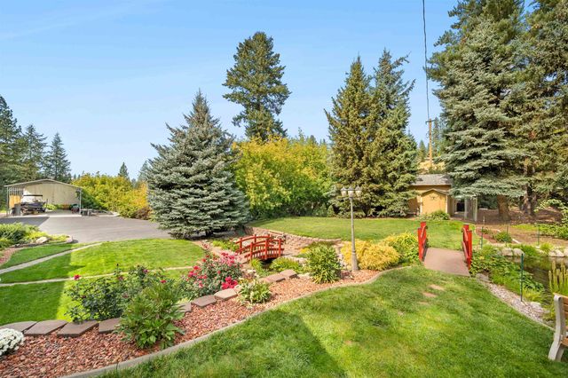 15922 E Foothills Rd, Spokane, WA 99217