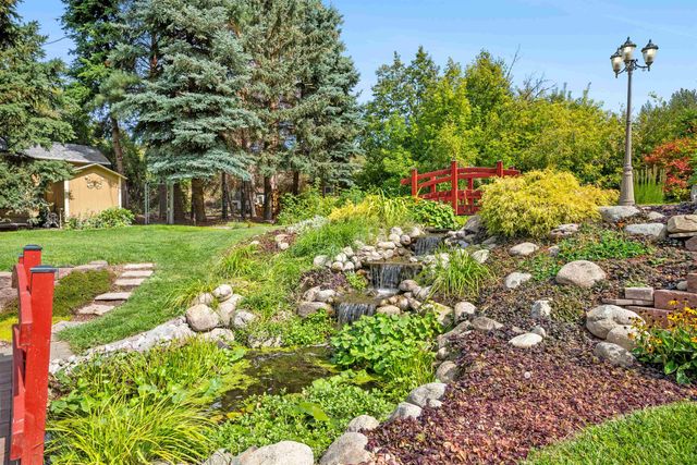 15922 E Foothills Rd, Spokane, WA 99217