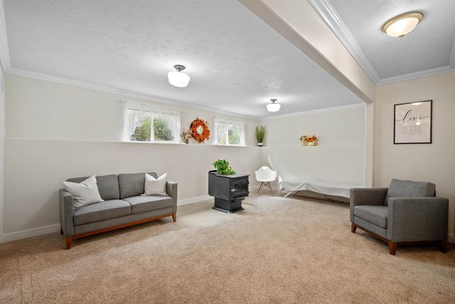 15922 E Foothills Rd, Spokane, WA 99217
