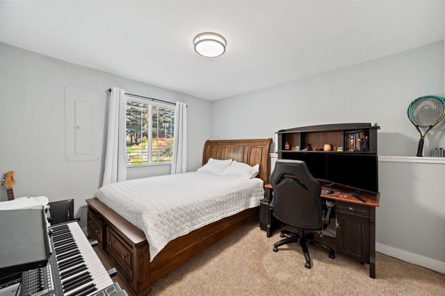 15922 E Foothills Rd, Spokane, WA 99217