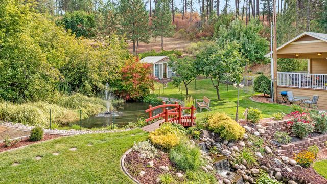 15922 E Foothills Rd, Spokane, WA 99217