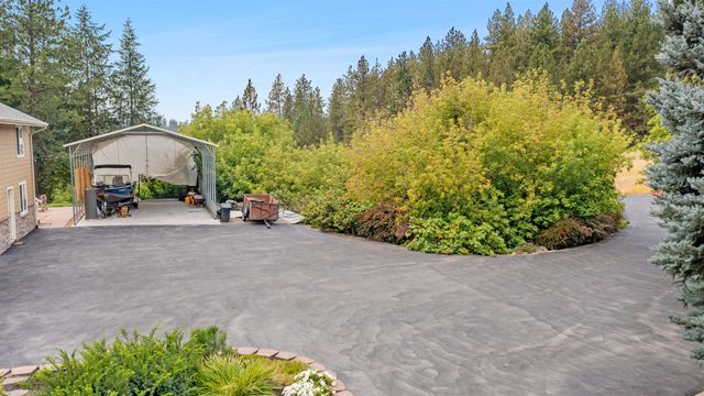 15922 E Foothills Rd, Spokane, WA 99217