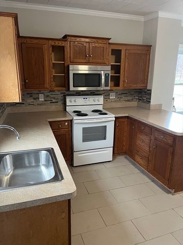 230A South Street A, Plainville, MA 02762