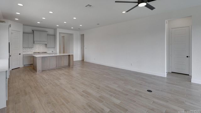 500 Pony Bend, Boerne, TX 78006