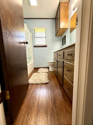 301 Bluebonnet Street, Stephenville, TX 76401