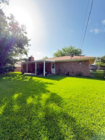 301 Bluebonnet Street, Stephenville, TX 76401