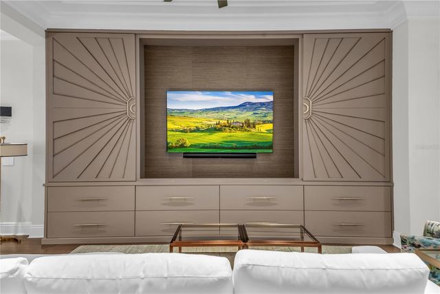 637 N PARK AVENUE, Winter Park, FL 32789