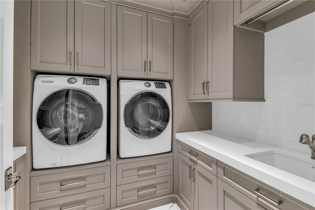 637 N PARK AVENUE, Winter Park, FL 32789