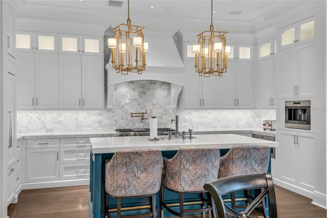 637 N PARK AVENUE, Winter Park, FL 32789