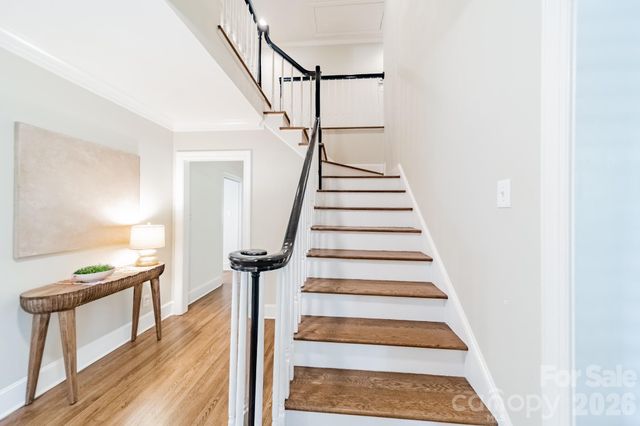 3821 Silver Bell Drive, Charlotte, NC 28211