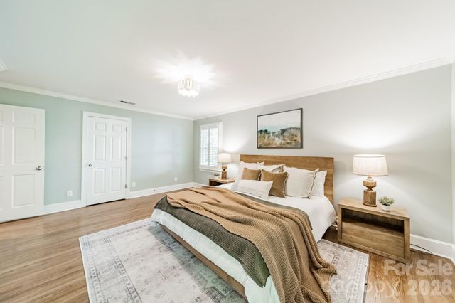 3821 Silver Bell Drive, Charlotte, NC 28211