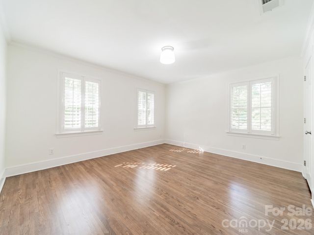 3821 Silver Bell Drive, Charlotte, NC 28211