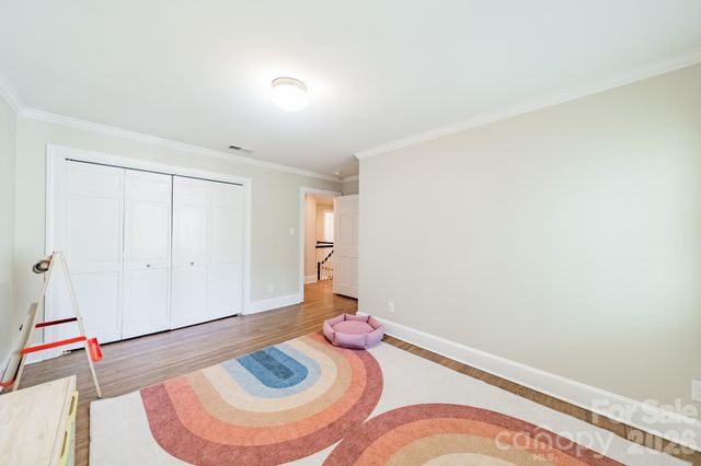 3821 Silver Bell Drive, Charlotte, NC 28211