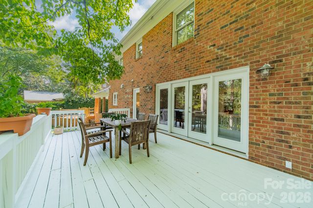 3821 Silver Bell Drive, Charlotte, NC 28211
