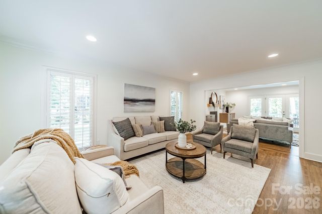 3821 Silver Bell Drive, Charlotte, NC 28211