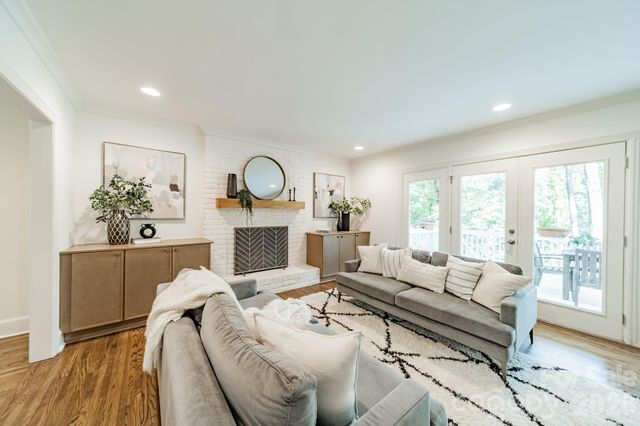 3821 Silver Bell Drive, Charlotte, NC 28211
