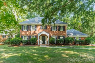 3821 Silver Bell Drive, Charlotte, NC 28211