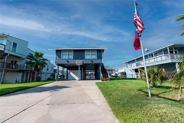 4729 Jolly Roger Road, Jamaica Beach, TX 77554