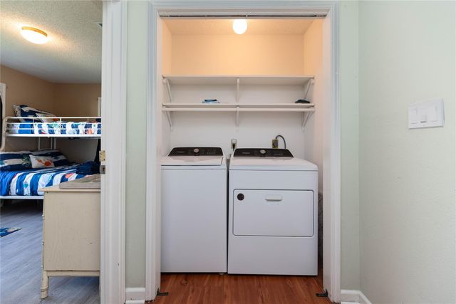 4729 Jolly Roger Road, Jamaica Beach, TX 77554