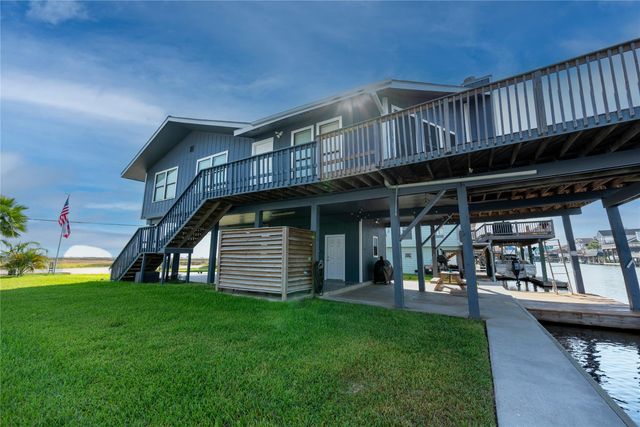 4729 Jolly Roger Road, Jamaica Beach, TX 77554