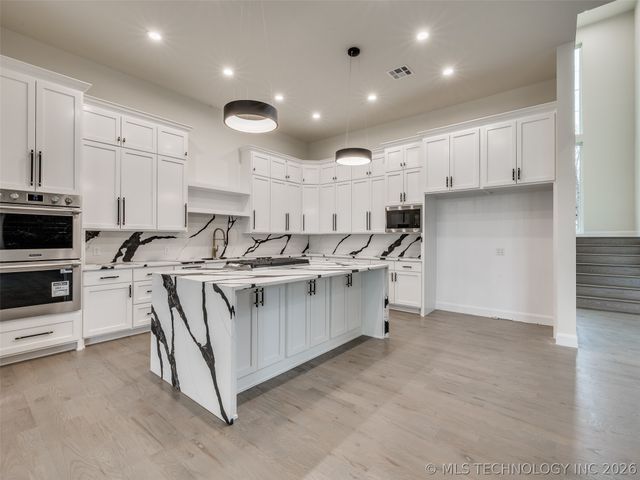 3022 W 81st Street, Tulsa, OK 74132