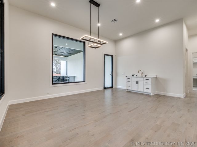3022 W 81st Street, Tulsa, OK 74132