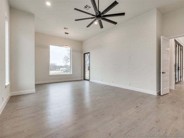 3022 W 81st Street, Tulsa, OK 74132