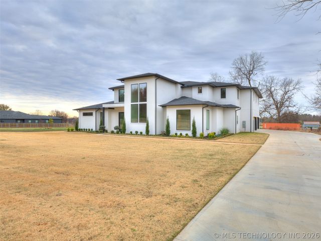 3022 W 81st Street, Tulsa, OK 74132