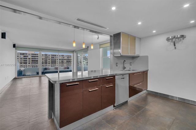 199 Ocean Lane Dr 1009, Key Biscayne, FL 33149