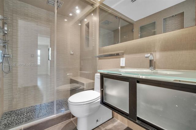 199 Ocean Lane Dr 1009, Key Biscayne, FL 33149