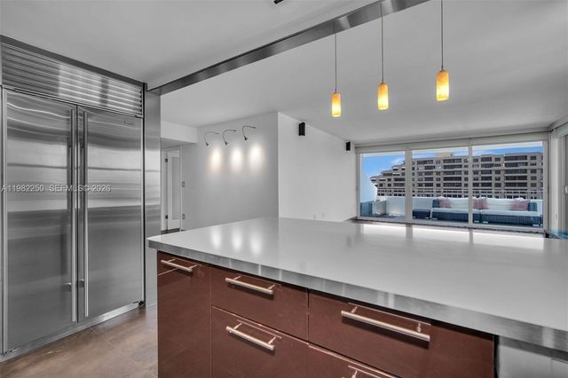 199 Ocean Lane Dr 1009, Key Biscayne, FL 33149