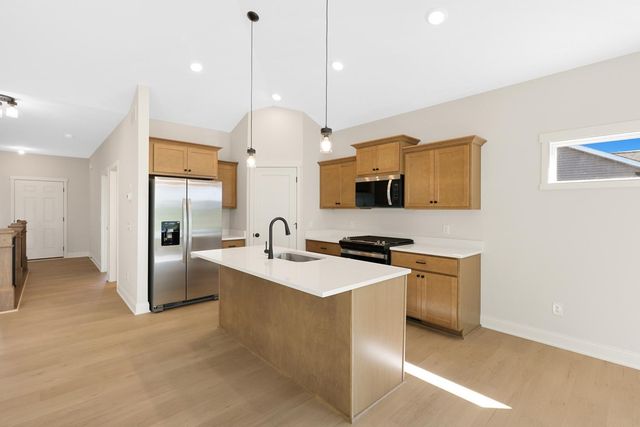 1616 Spruce Street, Farmington, MN 55024