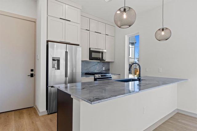 1736 Bunche RD Building 1, Austin, TX 78721