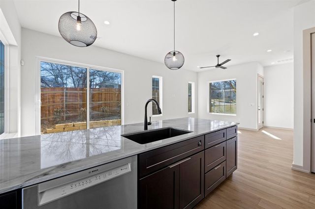 1736 Bunche RD Building 1, Austin, TX 78721