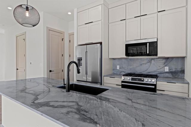 1736 Bunche RD Building 1, Austin, TX 78721