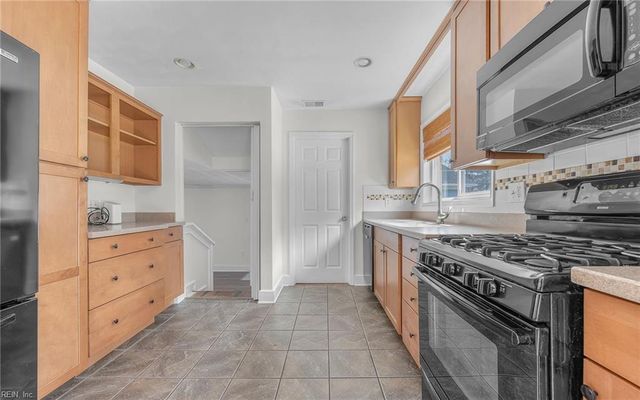 8212 Mona AVE, Norfolk, VA 23518