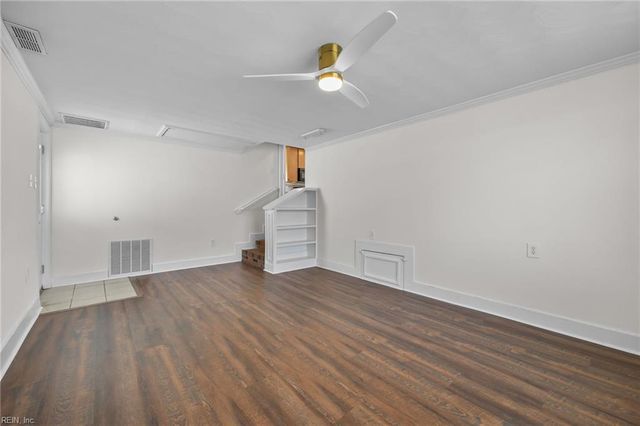 8212 Mona AVE, Norfolk, VA 23518