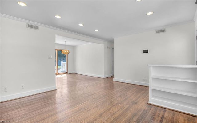 8212 Mona AVE, Norfolk, VA 23518