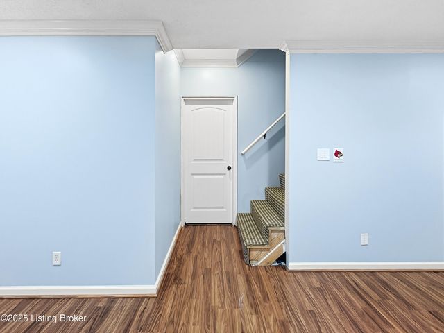 6703 N North Dr, Louisville, KY 40272