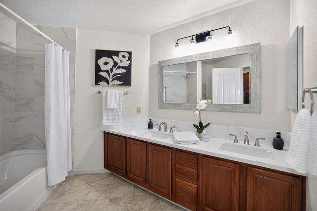 5357 Swindon Rd, Rocklin, CA 95765