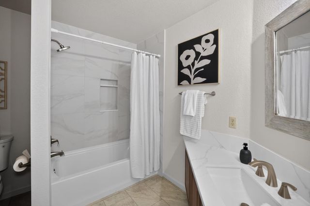 5357 Swindon Rd, Rocklin, CA 95765